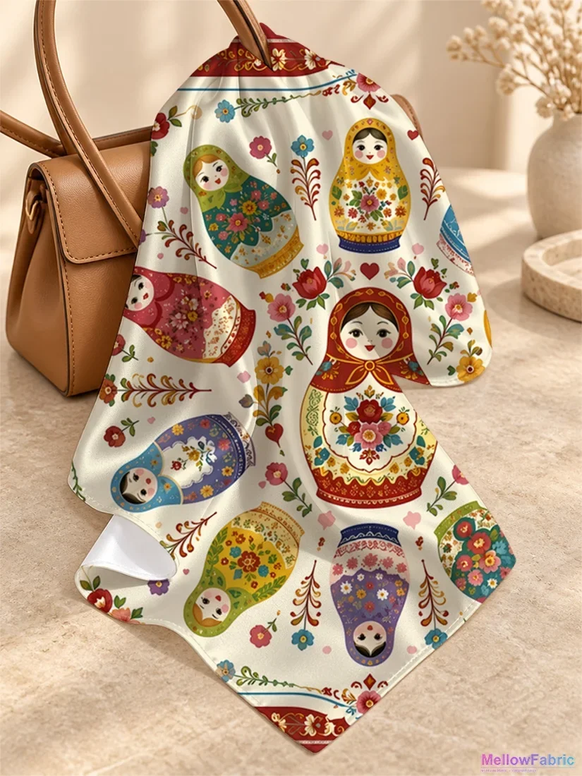 Платок женский с матрешками и цветами 91×91 см